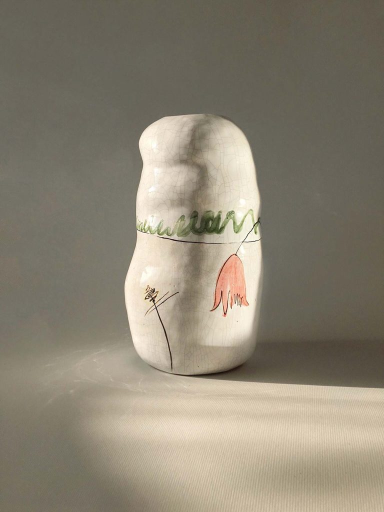 Vase with tulips