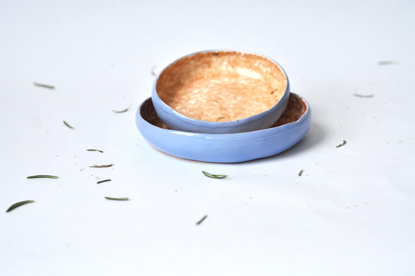 Side view - Small deep plate (Handmade)