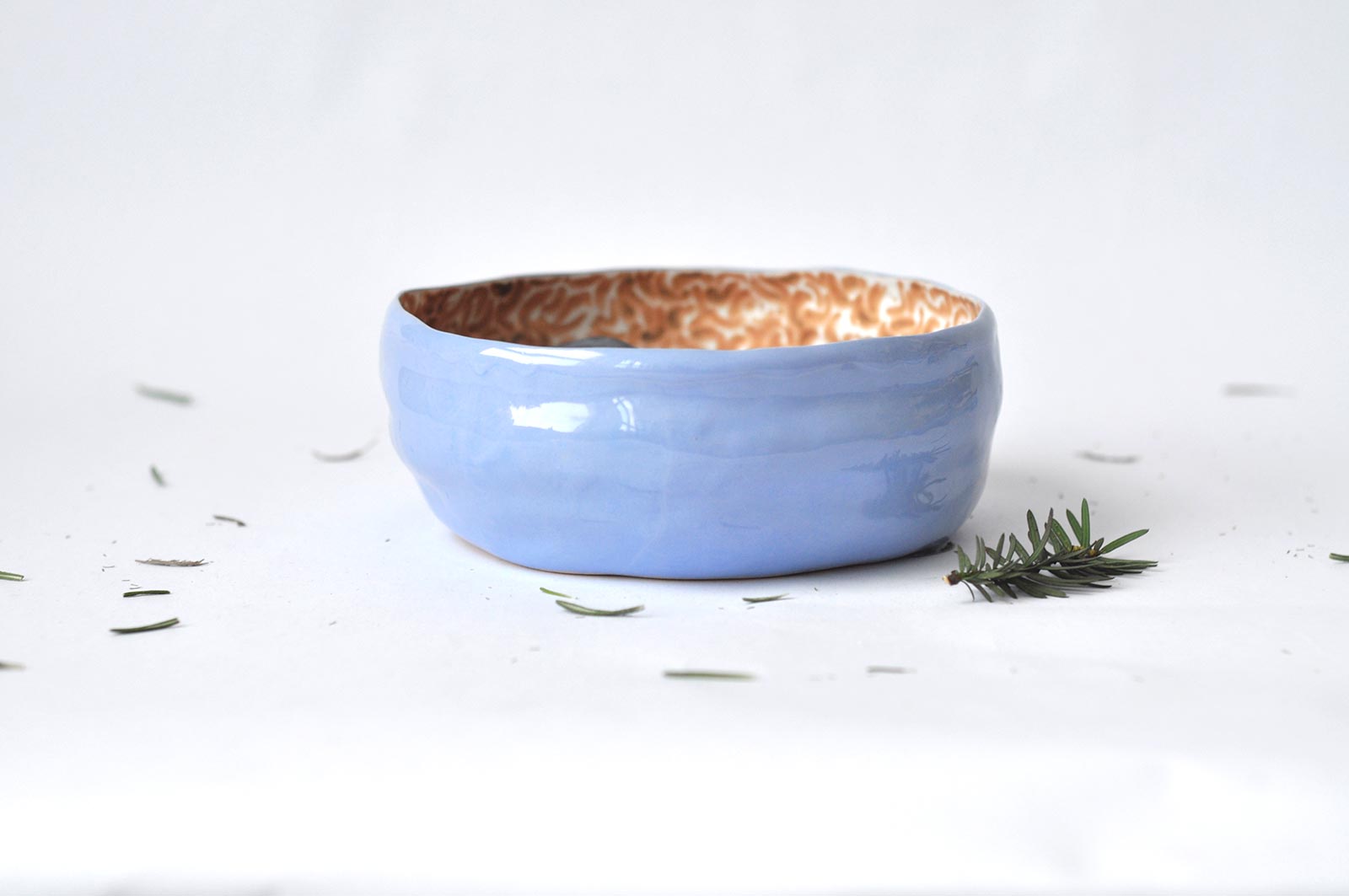 Side view - Big ceramic plate (Handmade)