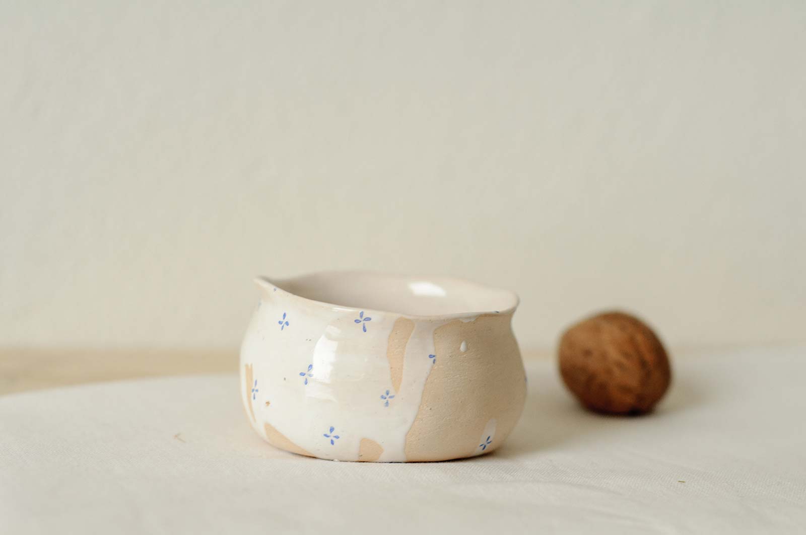 Ceramic sauceboat (Handmade)