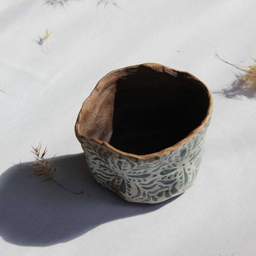 Front view - Decorative pot for flowers (Handmade)