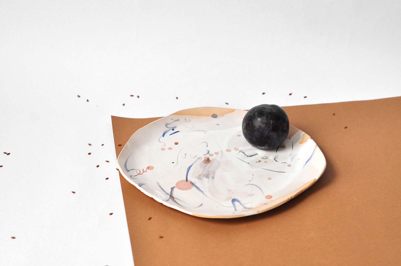 Side view - Decorative plate (Handmade)