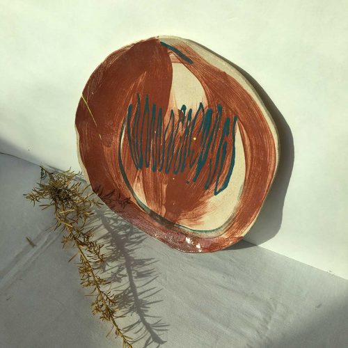 Front view - Big clay plate (Handmade)