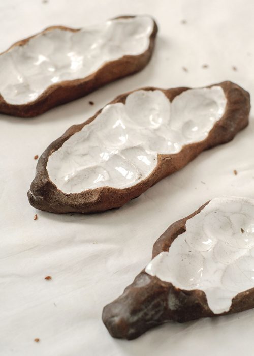 Декоративні плоскі тарілки з кераміки - Серія «Робота над собою» (Ручна робота) Декоративні плоскі тарілки з кераміки - Серія «Робота над собою» (Ручна робота)