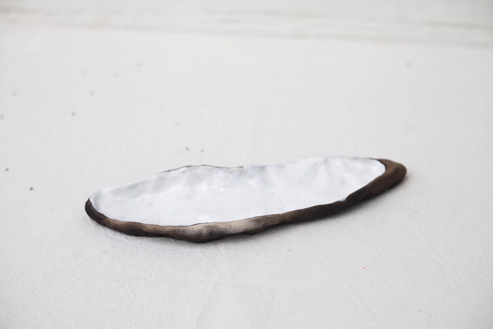 Вид збоку - Декоративна керамічна тарілка (Ручна робота)