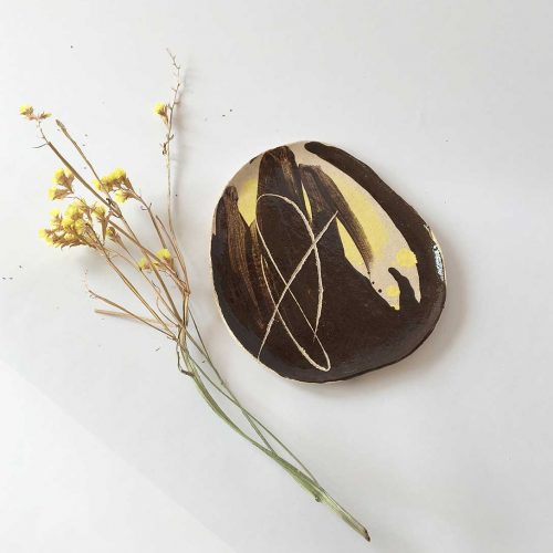 Вид спереду - Плоска декоративна тарілка (Ручна робота)