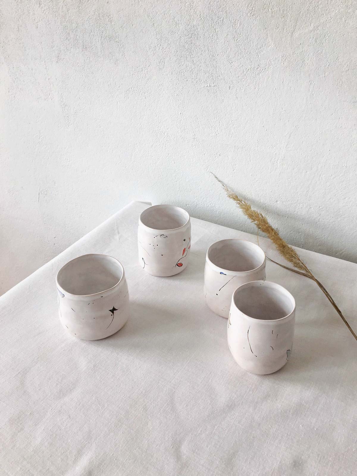 Керамические стаканы - вид сверху