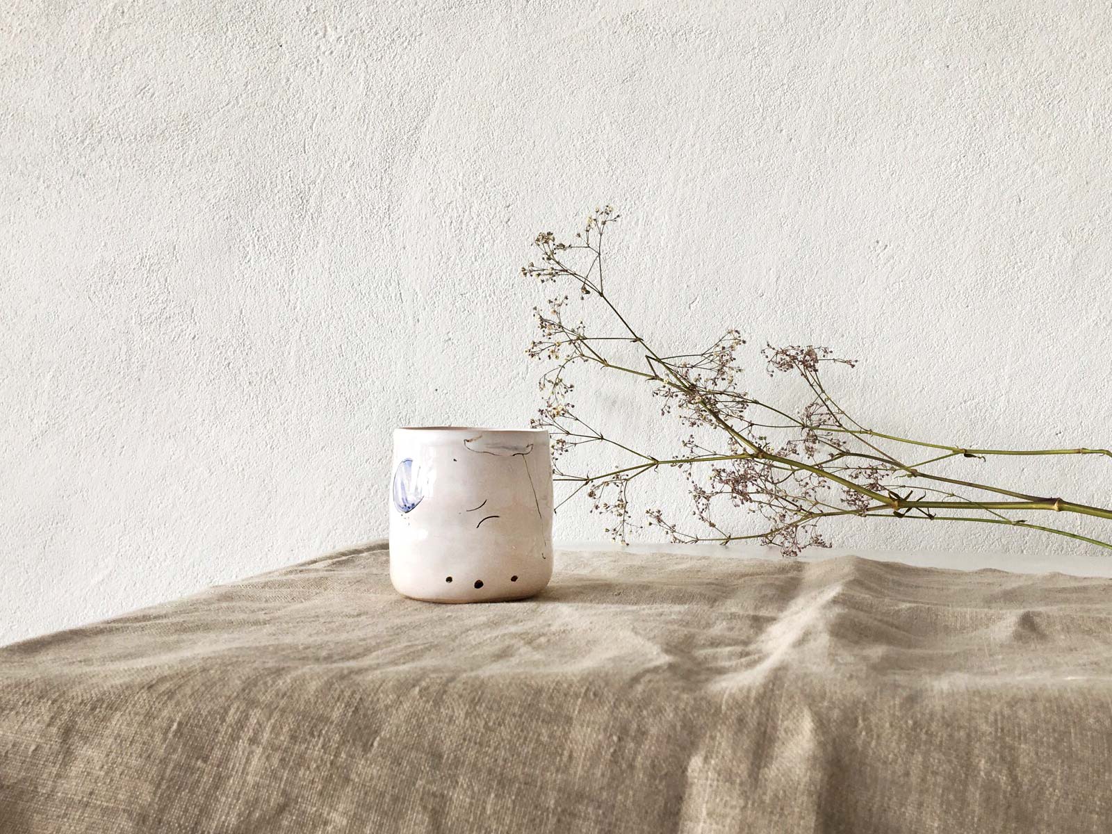 Керамический стакан - вид сбоку