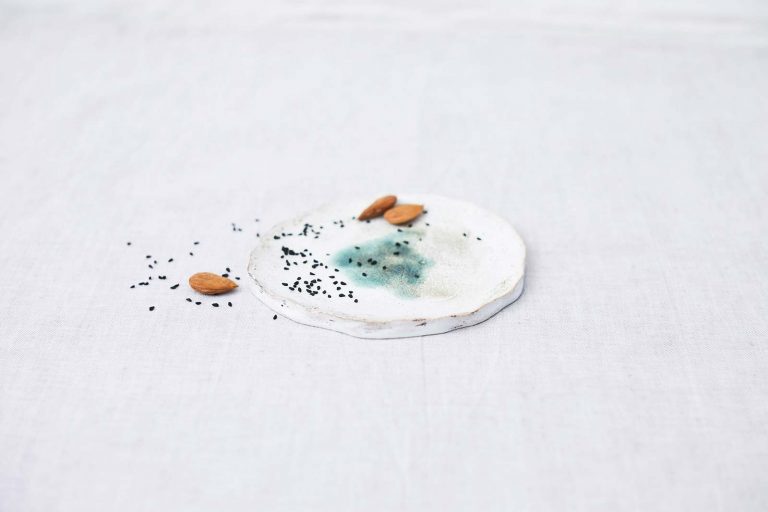 Плоская тарелка