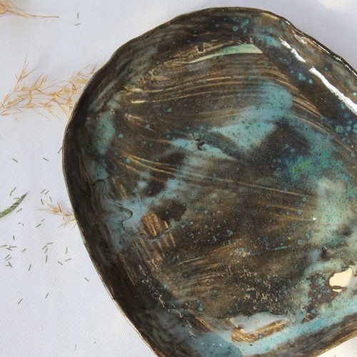 Вид спереди - Декоративная керамическая тарелка (Ручная работа)